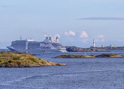 Morze, Skały, Latarnia morska, Statek pasażerski, Arendal, Norwegia