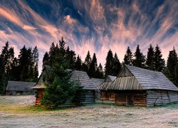 Szałasy pasterskie na Polanie Podokólne w Jurgowie