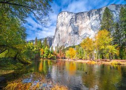 Stany Zjednoczone, Kalifornia, Park Narodowy Yosemite, Jesień, Rzeka, Merced River, Drzewa, Góry