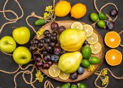 Owoce, Winogrona, Cytryny, Jabłka, Gruszki, Pomarańcze, Sznurek, Deska