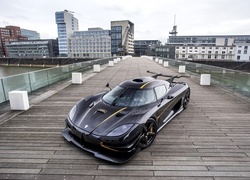 Szwedzki supersamochód Koenigsegg One:1 produkowany od 2014 roku