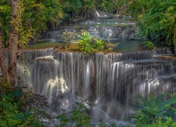 Wodospad Erawan, Kaskada, Park Narodowy Erawan, Drzewa, Prowincja Kanchanaburi, Tajlandia