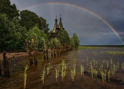 Jezioro, Szuwary, Drzewa, Cerkiew, Chmury, Tęcza