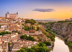 Toledo nad rzeką Tag w Hiszpanii