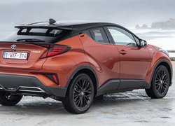 Toyota C-HR, Hybryda, Tył