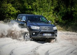 Toyota Hilux Double Cab 4x4, 2016