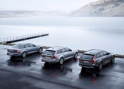 Volvo S90 Sedan, Dwa Volvo V90 Cross Country