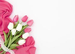Tulipany na różowym materiale