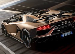 Lamborghini Aventador, Tył