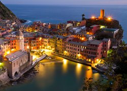 Vernazza nocą