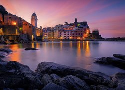 Domy, Morze Śródziemne, Wybrzeże, Poranek, Wschód słońca, Vernazza, Włochy