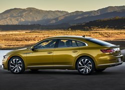 Volkswagen Arteon, Bok, Góry, Rzeka