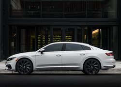 Biały, Volkswagen Arteon