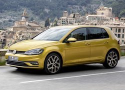 Volkswagen Golf 7, Facelift, 2017, Budynki