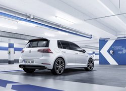 Volkswagen Golf GTE 7