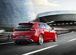 Czerwone, Volvo V40