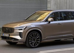 Volvo XC90 T8