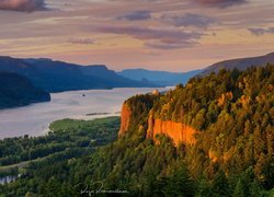Wąwóz rzeki Kolumbia w stanie Oregon