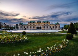 Pałac, Belweder w Wiedniu, Rabaty, Kwiaty, Trawa, Wiedeń, Austria