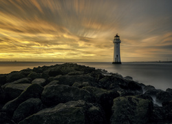 Widok na latarnię morską w New Brighton na angielskim półwyspie Wirral