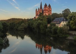 Rzeka Lahn, Drzewa, Dom, Katedra Świętych Jerzego i Mikołaja, Limburg, Niemcy Kościół