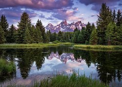 Widok na rzekę Snake i góry Teton Range w Parku Narodowym Grand Teton