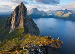 Góry, Szczyt Segla, Skały, Morze, Ludzie, Senja, Norwegia