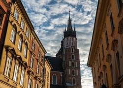 Wieża, Hejnalica, Kościół Mariacki, Bazylika Mariacka, Kościół Wniebowzięcia Najświętszej Marii Panny, Domy, Kamienice, Kraków, Polska