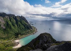 Norwegia, Lofoty, Góry, Morze Norweskie, Chmury
