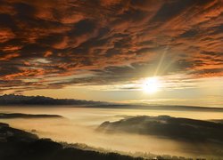 Zachód słońca, Mgła, Chmury, Góra, Uetliberg, Zurych, Szwajcaria
