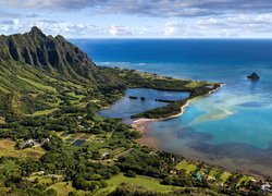 Z lotu ptaka, Wybrzeże, Góry, Pola, Drzewa, Morze, Zatoka, Drzewa, Kailua, Wyspa Oahu, Hawaje, Stany Zjednoczone