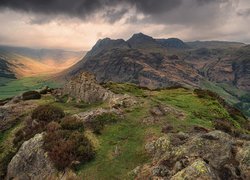 Anglia, Hrabstwo Kumbria, Park Narodowy Lake District, Dolina Great Langdale, Góry, Central Fells, Zachód słońca