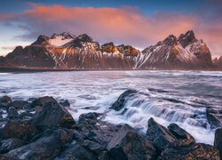Morze, Skały, Kamienie, Góry, Góra Vestrahorn, Islandia
