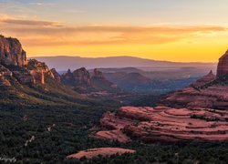 Zachód słońca, Rezerwat przyrody, Red Rock State Park, Skały, Sedona, Arizona, Stany Zjednoczone