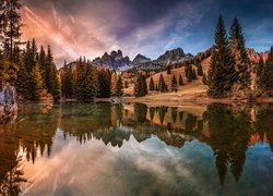 Góry Alpy, Góry, Totes Gebirge, Jezioro Almsee, Drzewa, Odbicie, Filzmoos, Austria