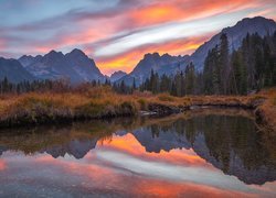 Zachód słońca, Jesień, Góry, Sawtooth Range, Jezioro, Drzewa, Odbicie, Stan Idaho, Stany Zjednoczone