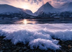 Norwegia, Morze, Góry, Fiord, Zima, Lód, Promienie słońca