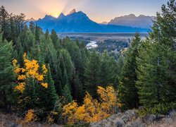 Góry, Teton Range, Rzeka, Snake River, Drzewa, Park Narodowy Grand Teton, Stan Wyoming, Stany Zjednoczone