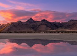 Jezioro, Wielkie Jezioro Słone, Great Salt Lake, Góry Wasatch, Zachód słońca, Stan Utah, Stany Zjednoczone