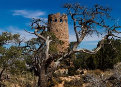 Stany Zjednoczone, Stan Arizona, Park Narodowy Wielkiego Kanionu, Wieża Desert View Watchtower, Niebo, Drzewa, Zarośla