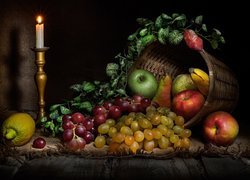 Kosz, Owoce, Winogrona, Jabłka, Cytryna, Banan, Gruszki, Świeca, Kompozycja