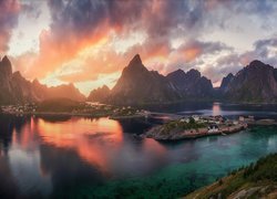 Zachód słońca, Chmury, Góry, Wioski, Domy, Morze, Lofoty, Norwegia