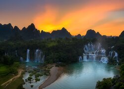 Wodospad, Ban Gioc Waterfall, Jezioro, Rzeka, Cao Bang, Góry, Zachód słońca, Wietnam