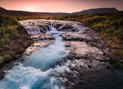 Wodospad Bruarfoss na rzece Bruara w Islandii