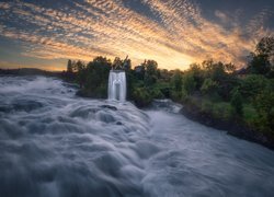 Zachód słońca, Wodospad Hensfossen, Drzewa, Honefoss, Norwegia