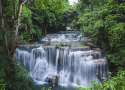 Wodospad, Huai Mae Khamin, Prowincja Kanchanaburi, Las, Drzewa, Zieleń, Tajlandia
