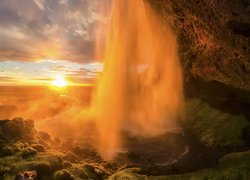 Skały, Wodospad Seljalandsfoss, Zachód słońca, Rzeka Seljalandsa, Islandia