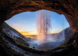 Islandia, Wodospad Seljalandsfoss, Skała