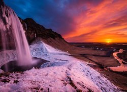Zima, Zachód słońca, Skały, Wodospad, Seljalandsfoss, Islandia