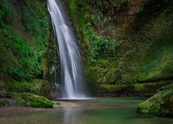 Wodospad, Te Ana Falls, Skały, Rośliny, Nowa Zelandia